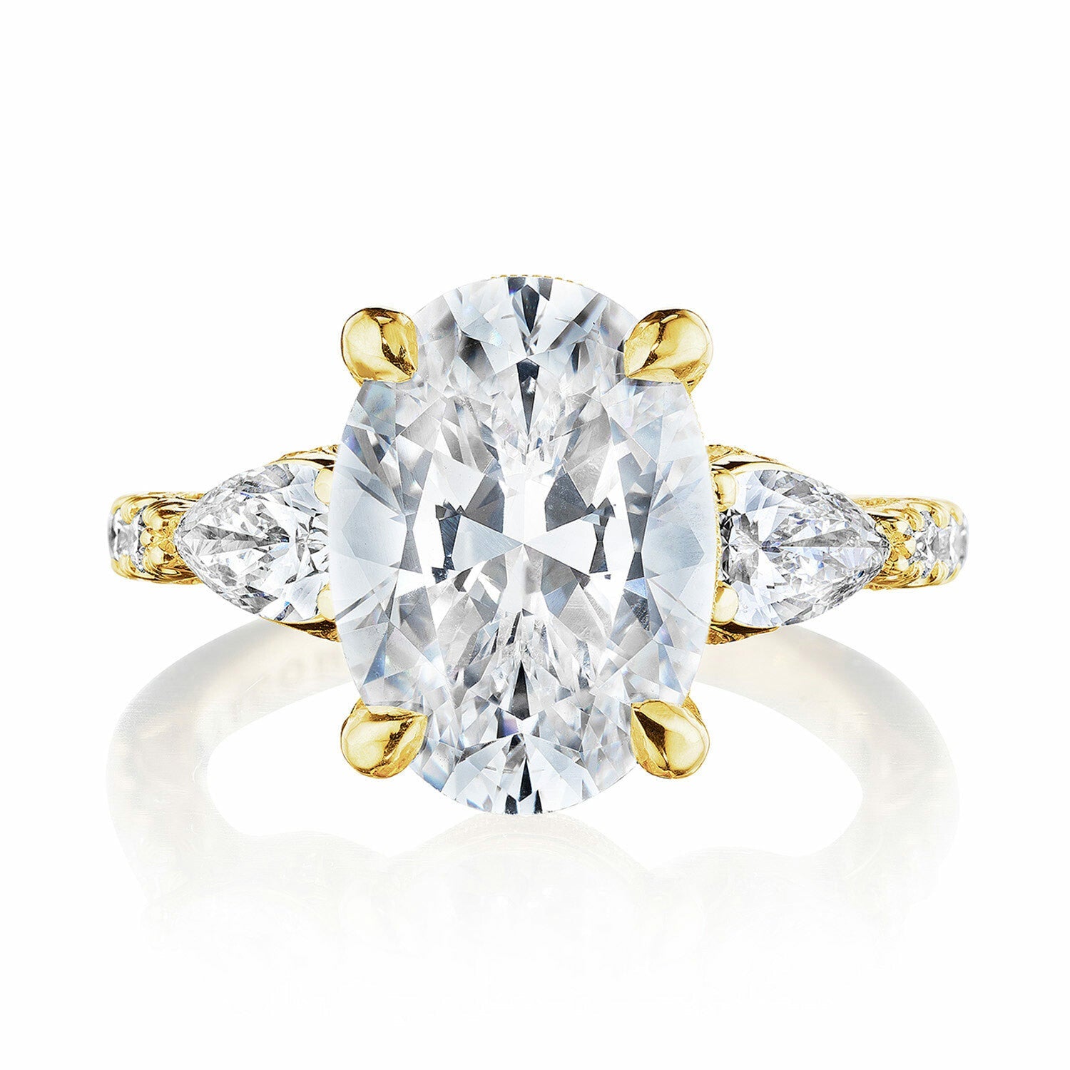 Dantela | Oval 3 - Stone Engagement Ring - Everett Jewelry