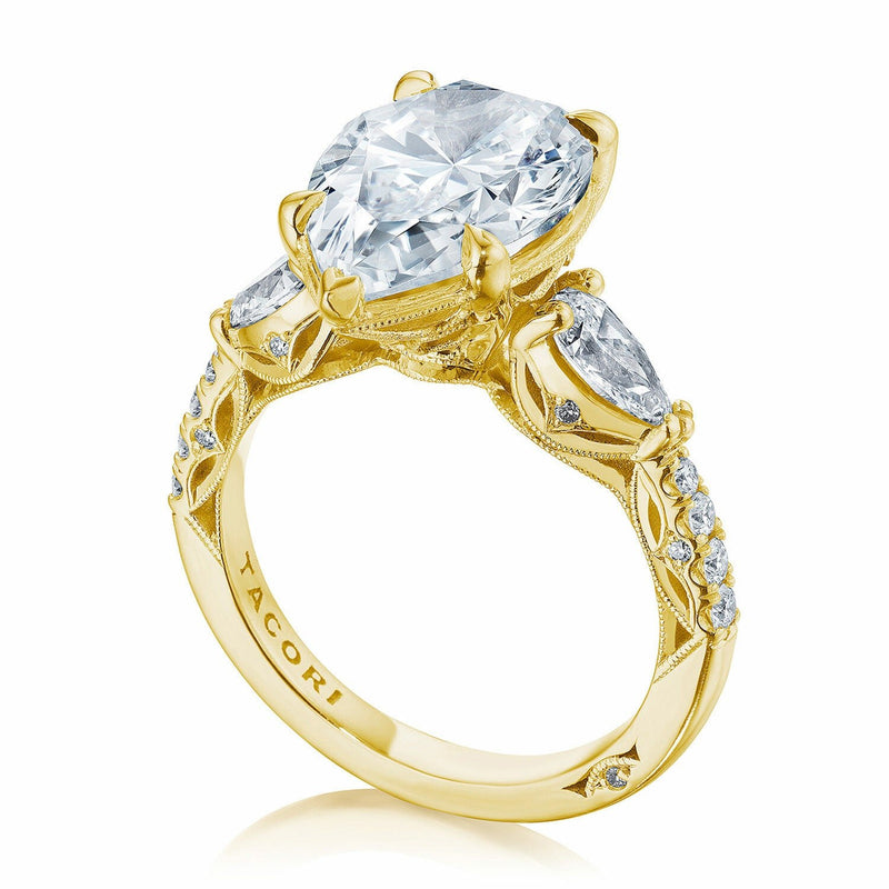 Dantela | Pear 3 - Stone Engagement Ring - Everett Jewelry