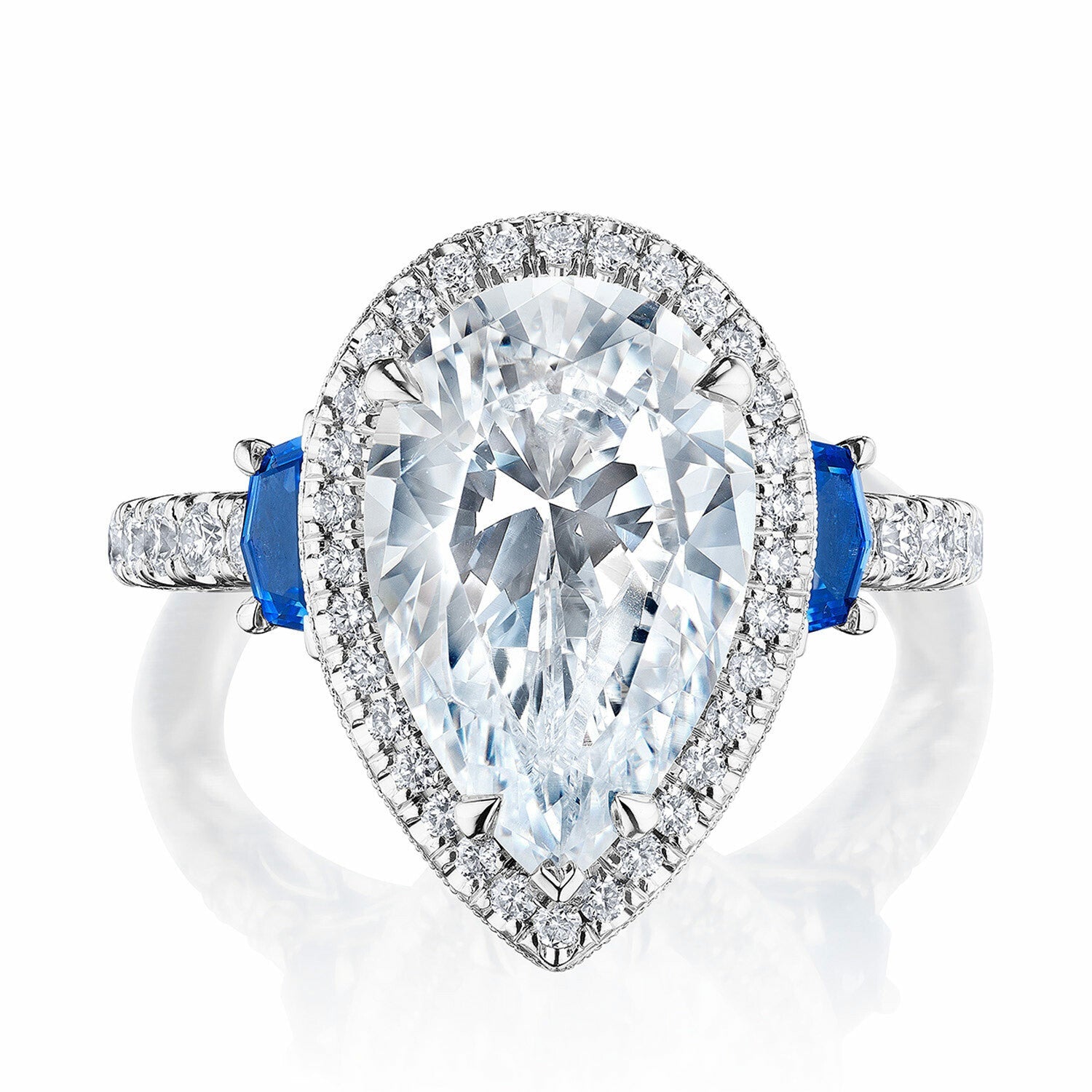 Dantela | Pear 3 - Stone Engagement Ring - Everett Jewelry