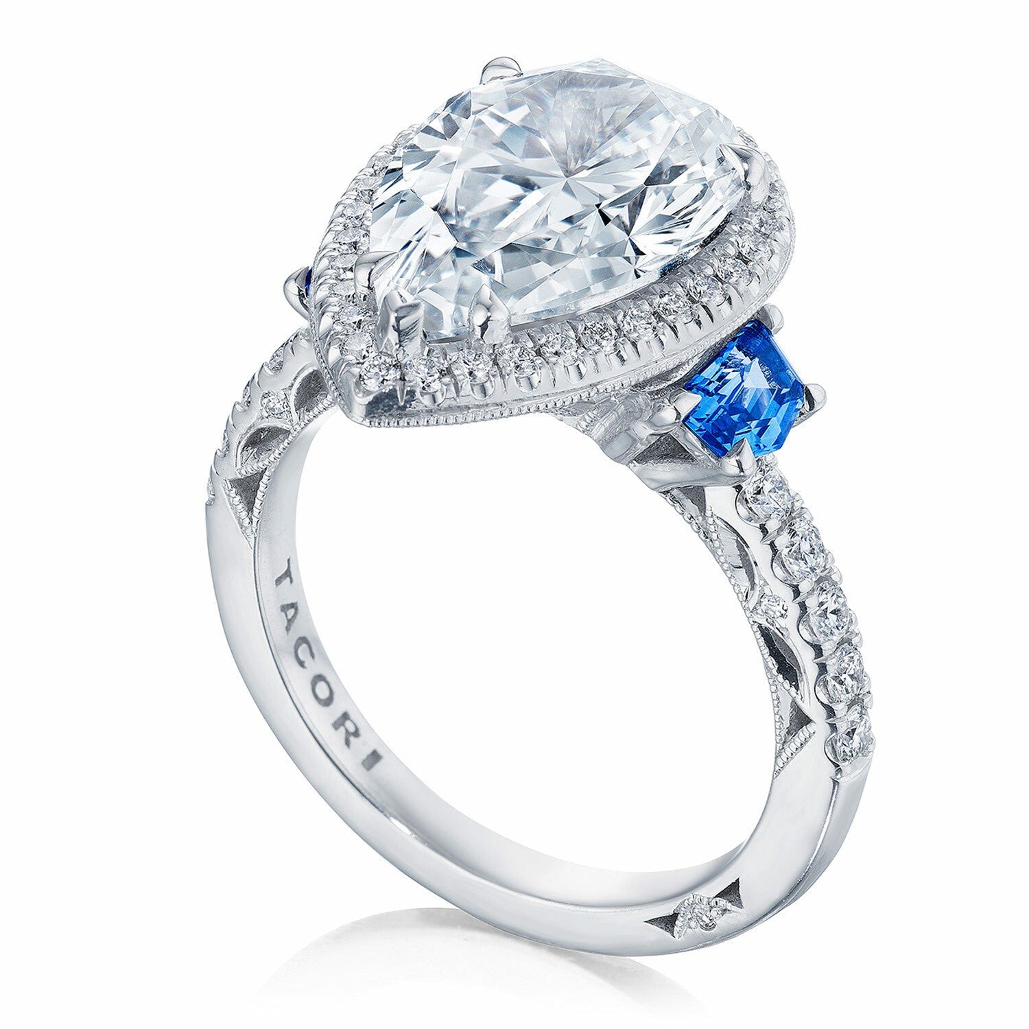 Dantela | Pear 3 - Stone Engagement Ring - Everett Jewelry