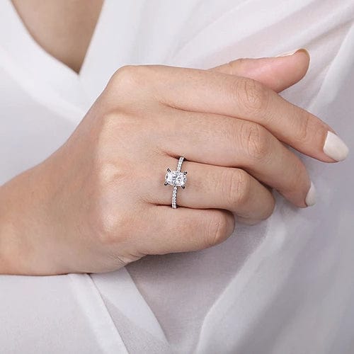 Noa - 14K White Gold Oval Diamond Engagement Ring - Everett Jewelry