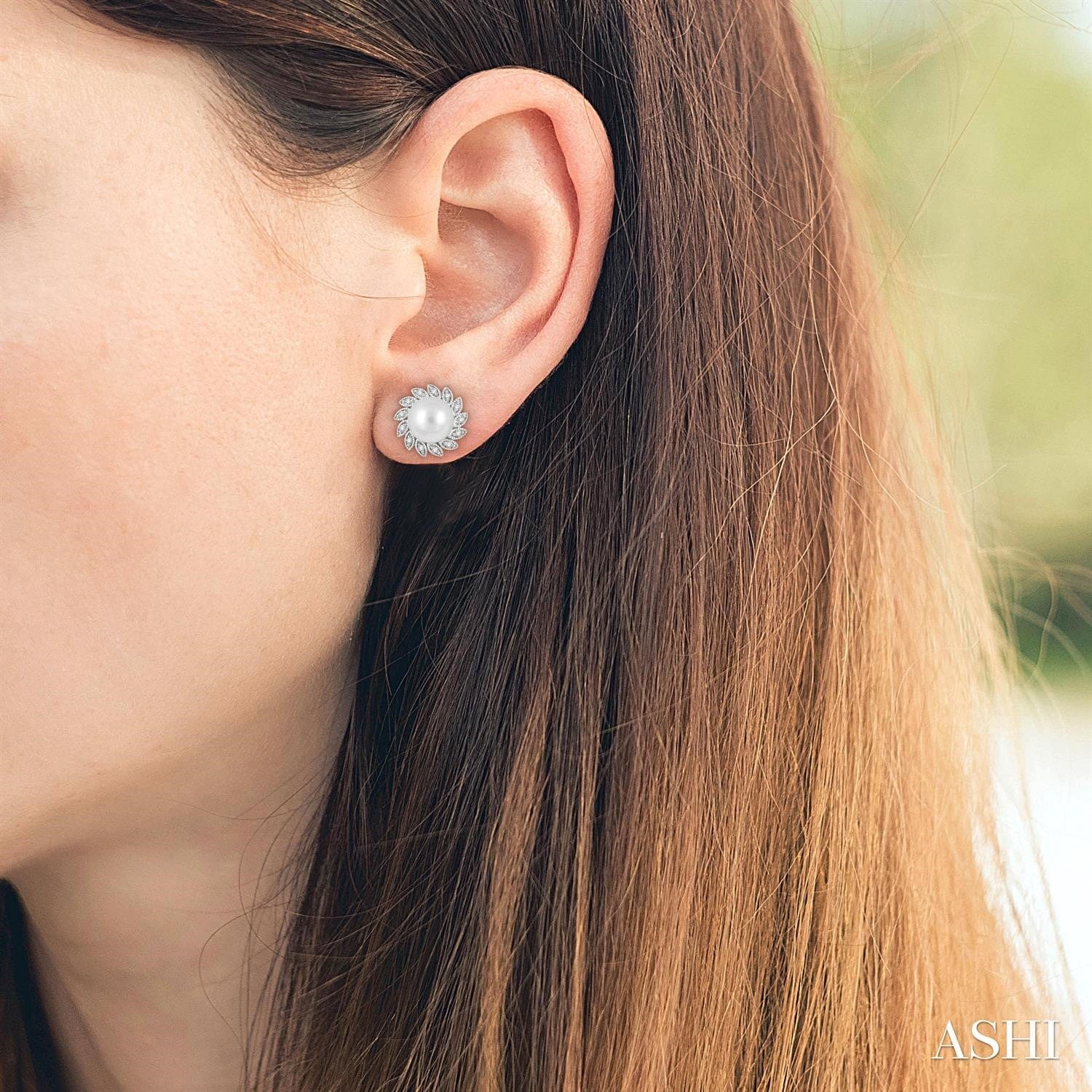 Ashi Earrings Pearl & Diamond Fashion Earrings