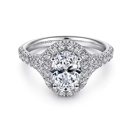 Halo Engagement Rings | Halo Diamond Ring | Everett Jewelry