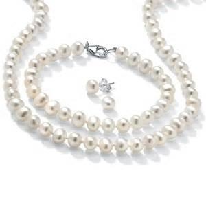 Pearl Necklace, Bracelet and Earrings in Sterling Silver - Everett Jewelry